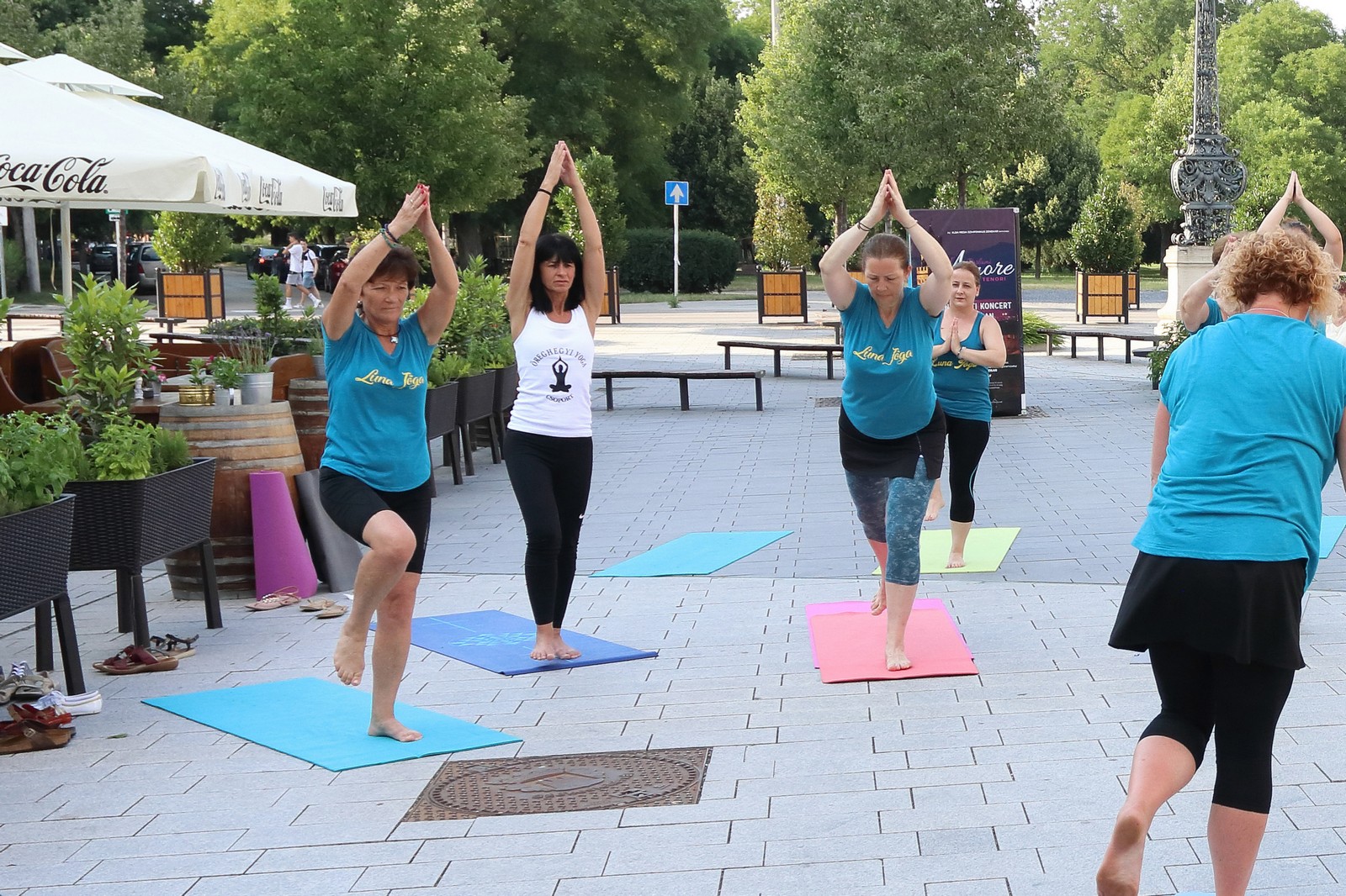 Ötödik alkalommal népszerűsítették a jógát a Belvárosban